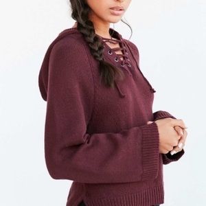 Maroon sweater with front tie and flare sleeves